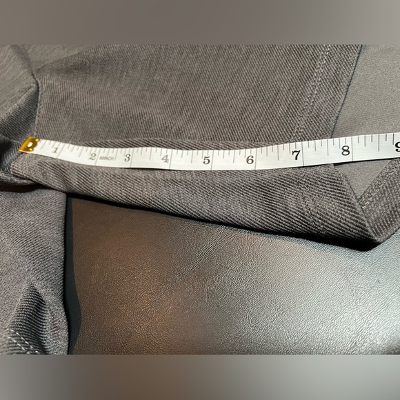 Avalanche Outdoor Shorts - Picture 10 of 13